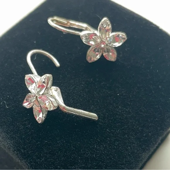 Sparkly Crystal Flower Earrings - Picture 4 of 7